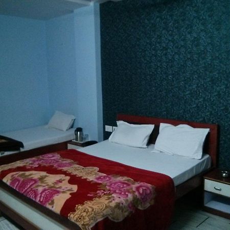 Oyo 15242 Hotel Rathi Palace Jaipur Eksteriør bilde